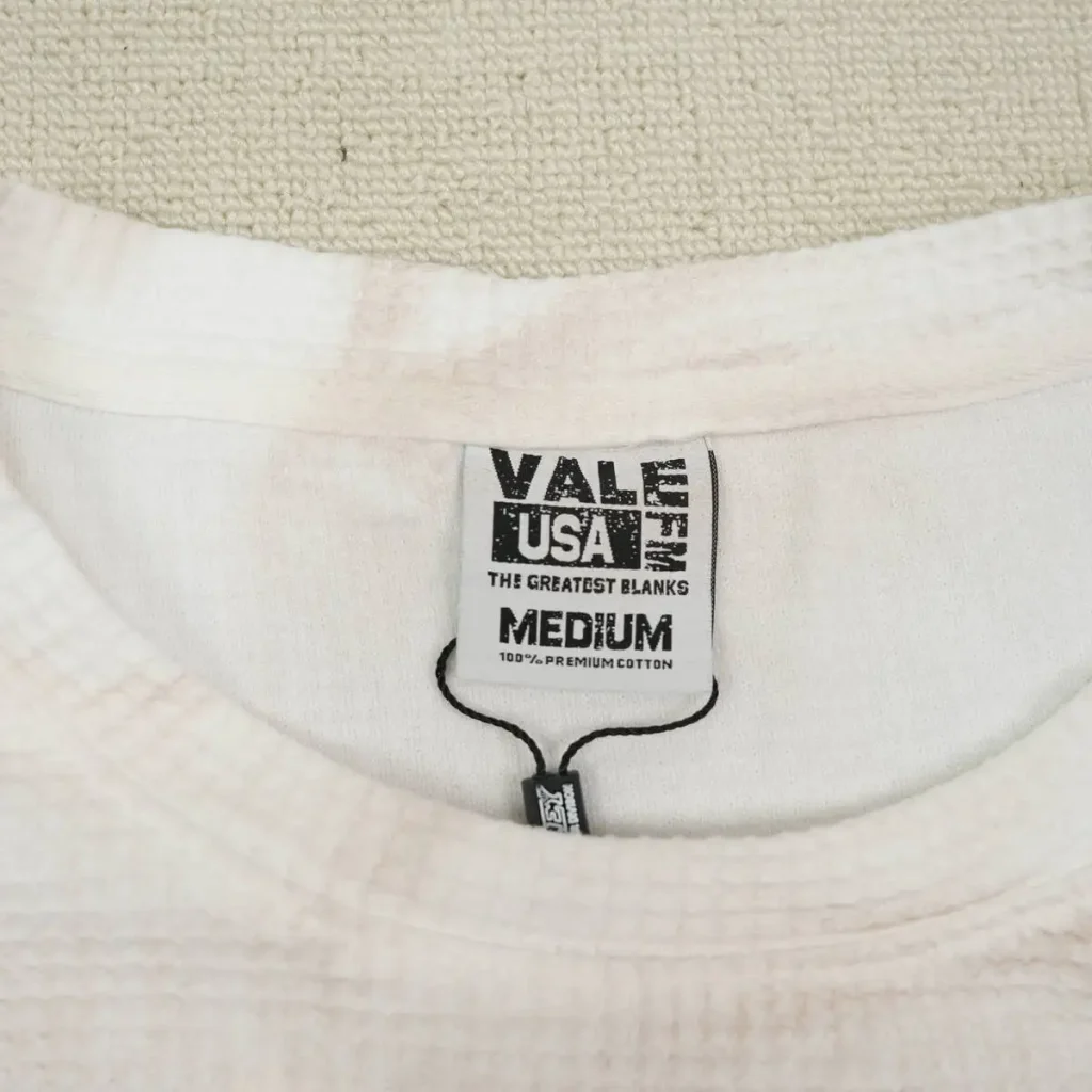 Vale Dreamscape Graphic Long-Sleeve Tee – Cream
